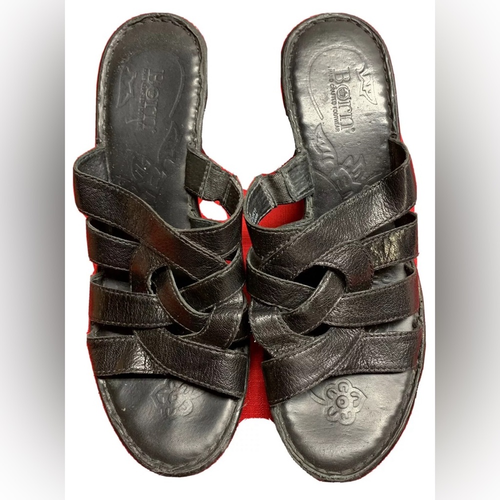 Born Black Leather Strap Slip-On Sandals in Size 9